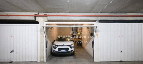 Квартира с 2 спальнями в Рим, Италия № 196427 30