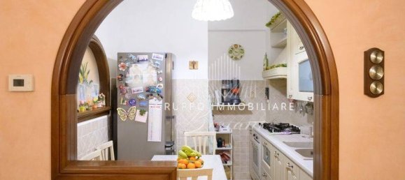 Квартира с 2 спальнями в Рим, Италия № 196427 14