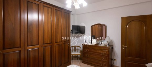 Квартира с 2 спальнями в Рим, Италия № 196427 20