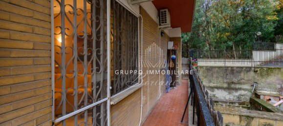 Квартира с 2 спальнями в Рим, Италия № 196427 27