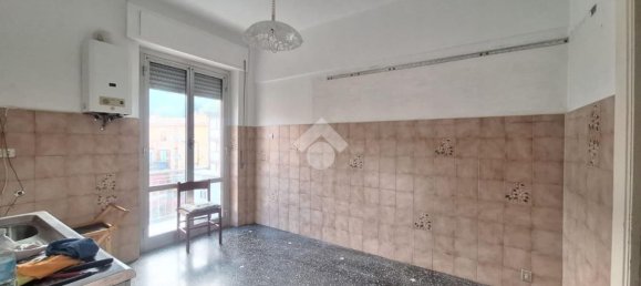 3-Zimmer Wohnung in Genoa, Italy, Nr. 35868 8