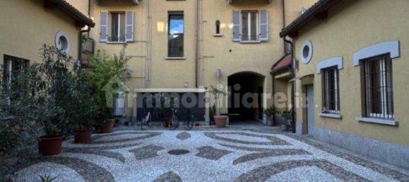 Квартира с 1 спальней в Милан, Италия № 379325 3