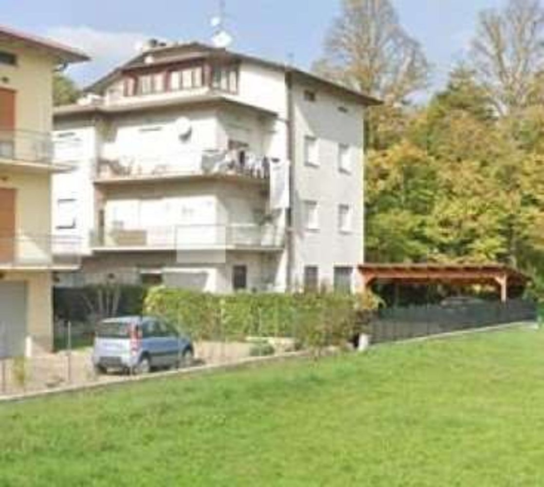 5 rooms Apartment in Acqualagna, Italy No. 179275