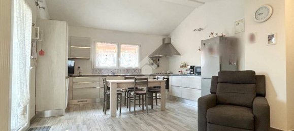 4 bedrooms House in Argenta, Italy No. 14205 15