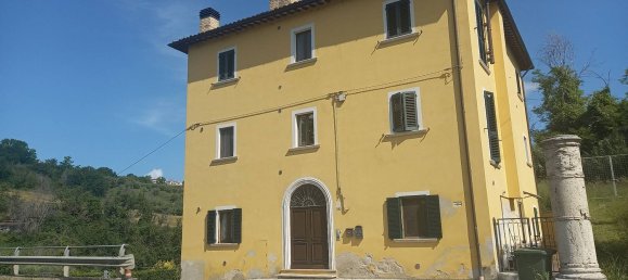3 rooms Apartment in Ascoli Piceno, Italy No. 173023 3