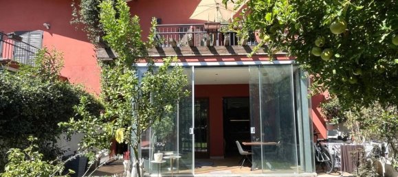 2 bedrooms Villa in Rome, Italy No. 273971 2