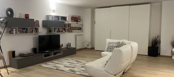 2 bedrooms Villa in Rome, Italy No. 273971 22