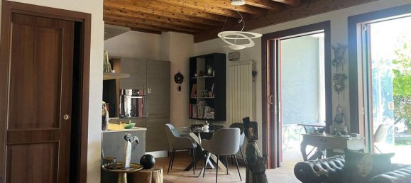 2 bedrooms Villa in Rome, Italy No. 273971 8