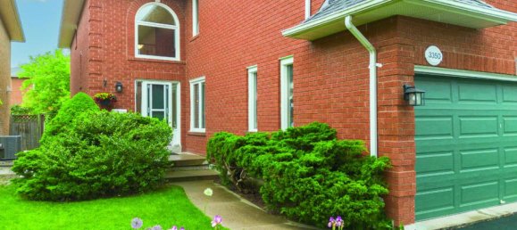 5 bedrooms House in Mississauga, Canada No. 753 5