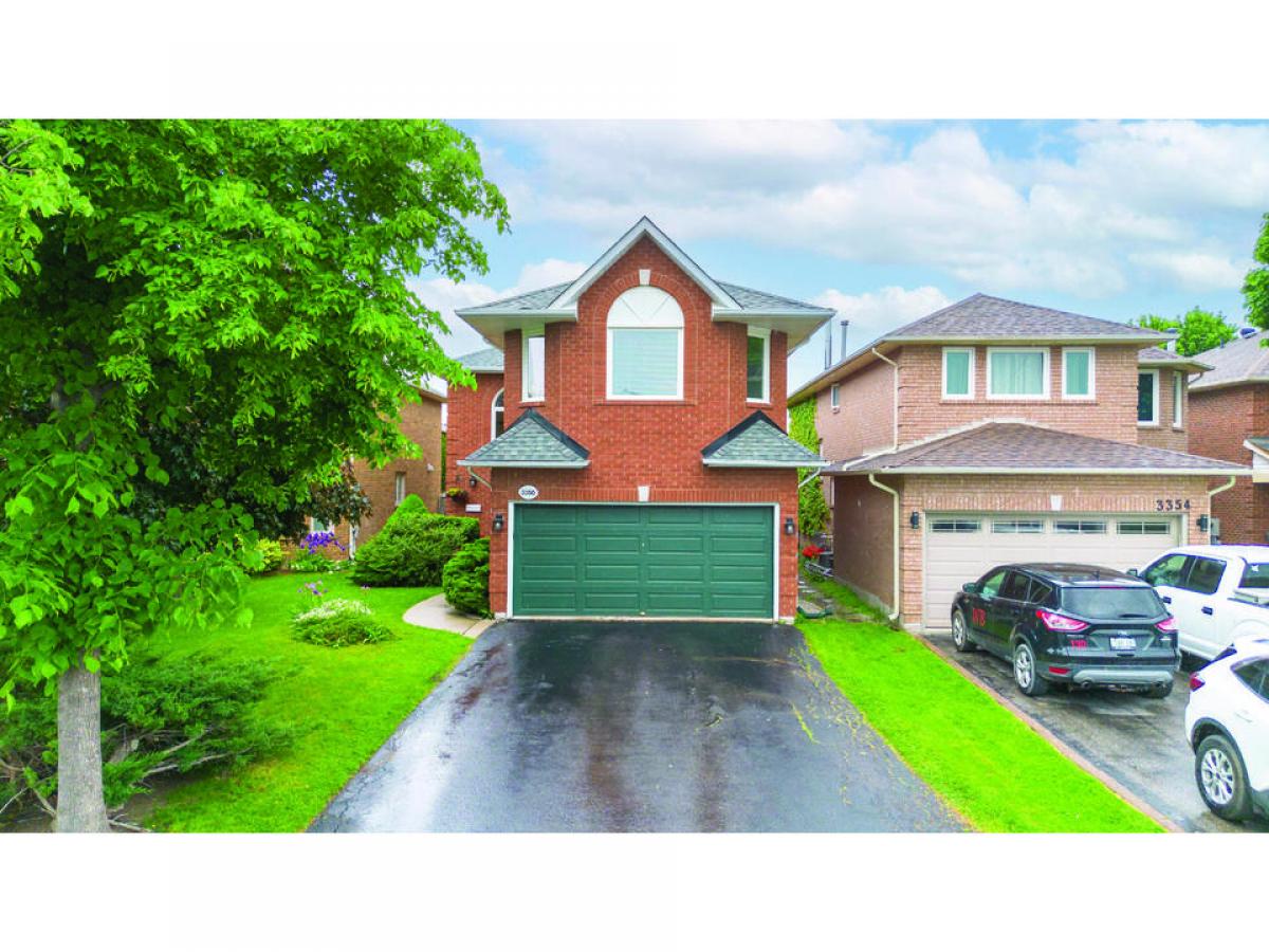 5 bedrooms House in Mississauga, Canada No. 753