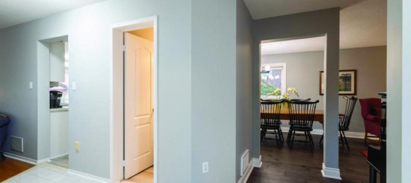 5 bedrooms House in Mississauga, Canada No. 753 8