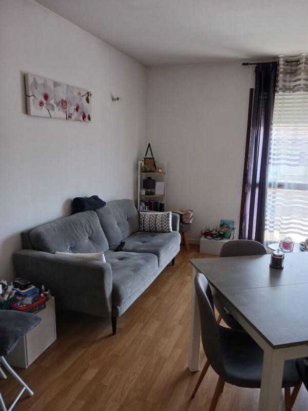 1 غرف نوم شقة في Margny-les-Compiegne, France رقم 218369