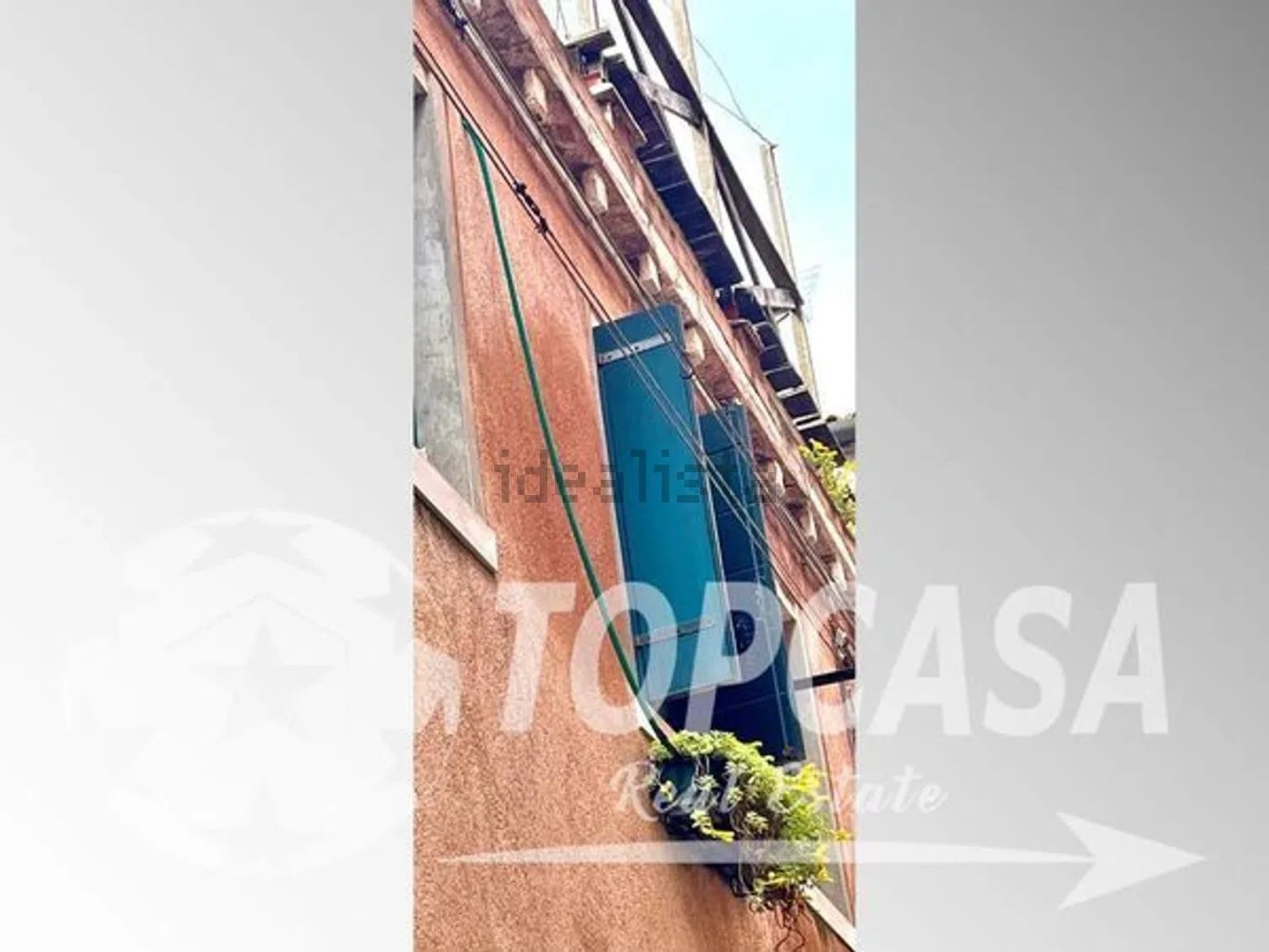 3 rooms Apartment in Venice, Italy No. 265746