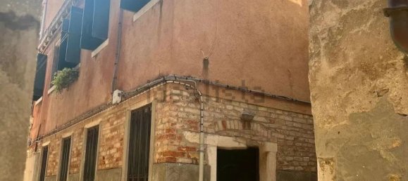 3 rooms Apartment in Venice, Italy No. 265746 9