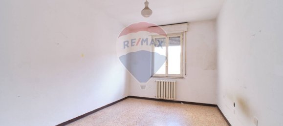 3 rooms Apartment in San Secondo Parmense, Italy No. 291830 5