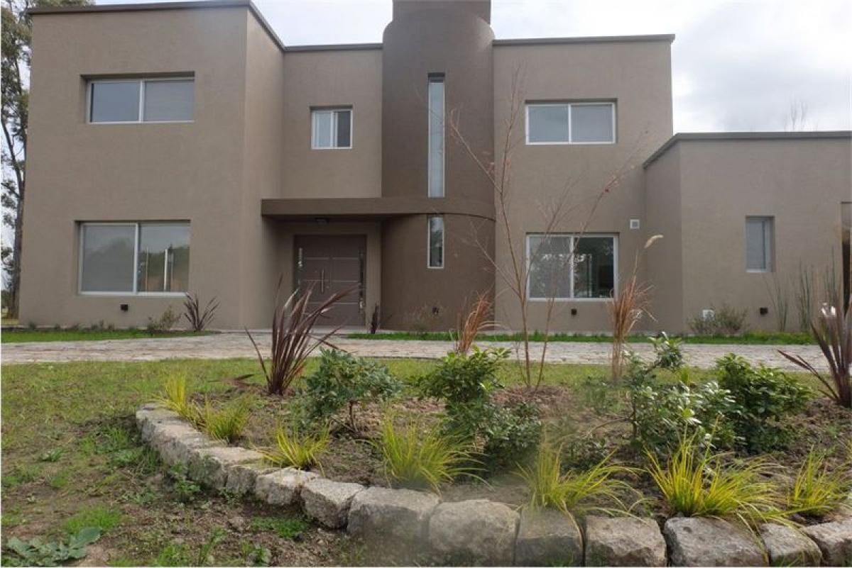 Casa T4 em Pilar, Argentina N.º 83850