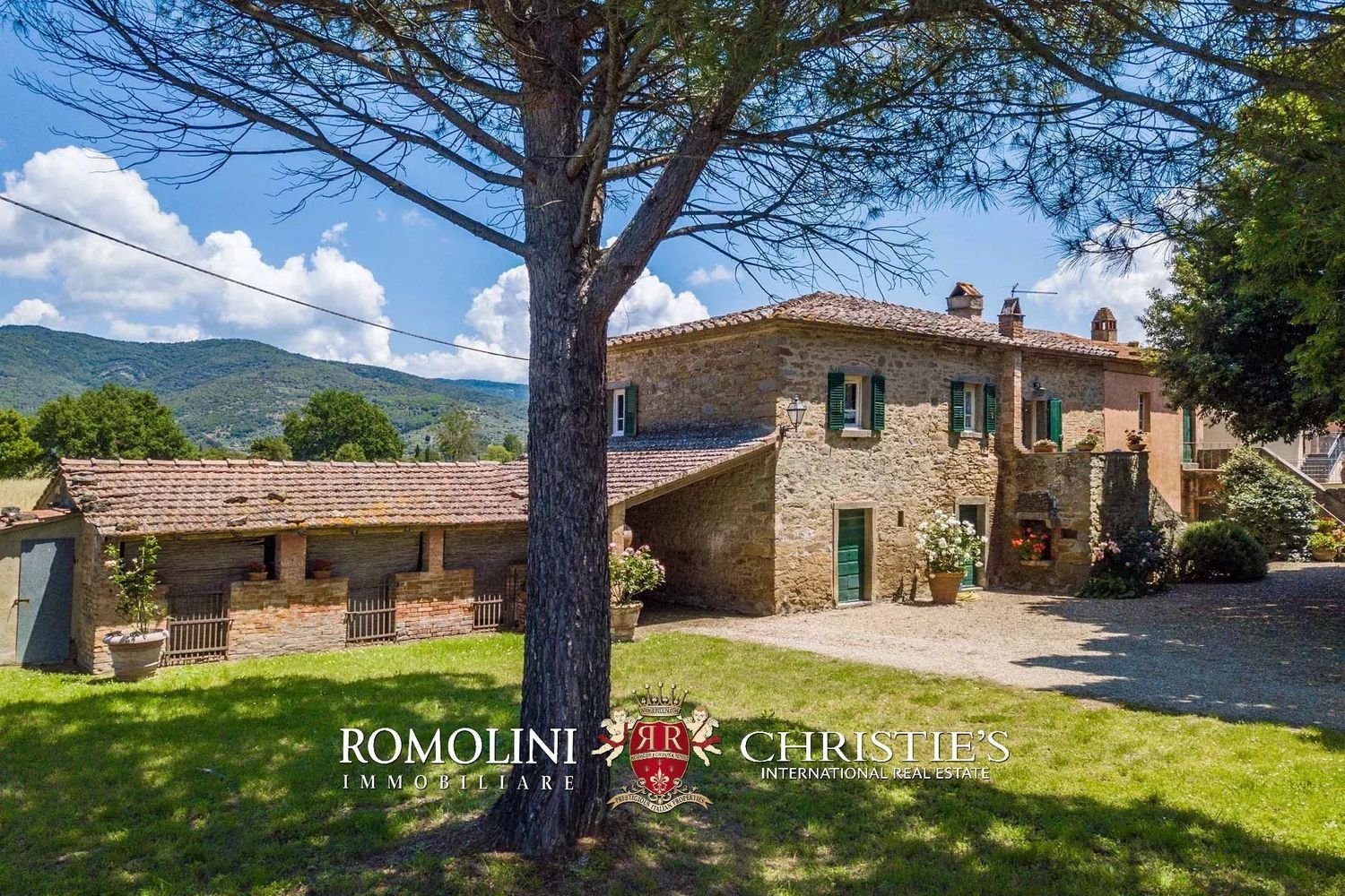 9 rooms House in Cortona, Italy No. 126792