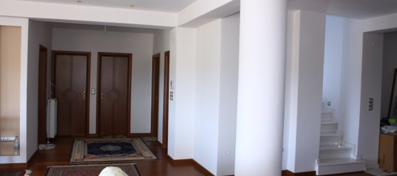 5 bedrooms Villa in Thessaloniki, Greece No. 1255 11