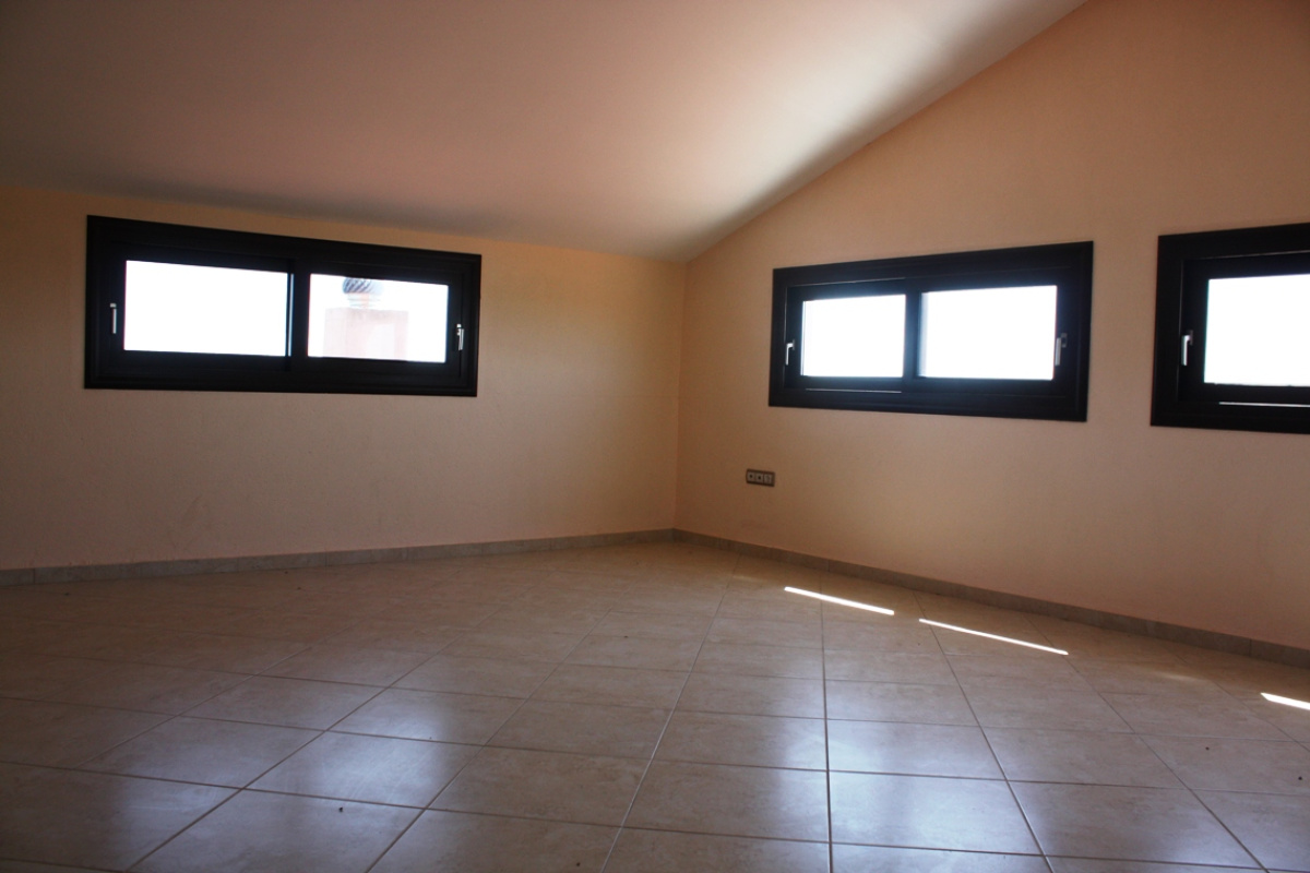 5 bedrooms Villa in Thessaloniki, Greece No. 1255