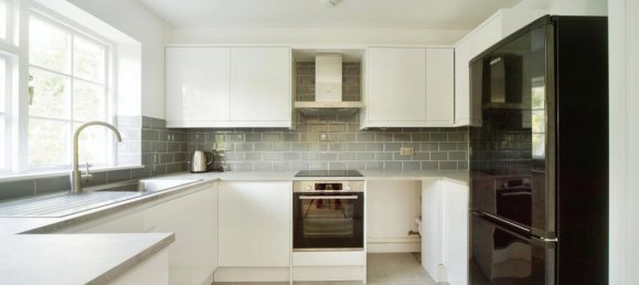 2 Schlafzimmer Wohnung in Enfield, United Kingdom, Nr. 11523 2