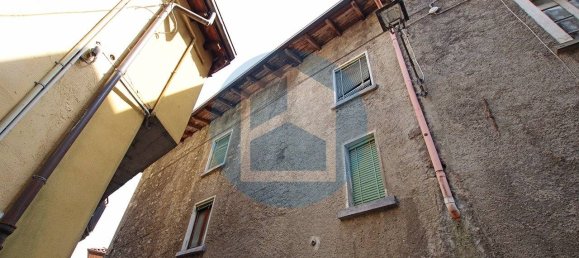 5 chambres Maison à Angolo Terme, Italy No. 357168 2