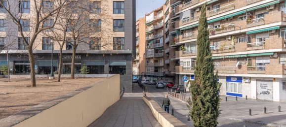 585m² Commercial property in Granada, Spain No. 166669 43