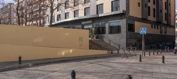 585m² Commercial property in Granada, Spain No. 166669 42