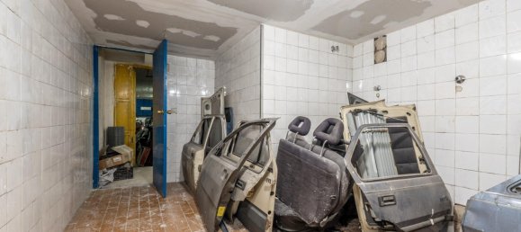 585m² Commercial property in Granada, Spain No. 166669 5