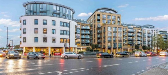 3 Schlafzimmer Wohnung in Brentford, United Kingdom, Nr. 9058 4