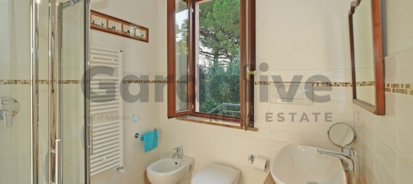 6 rooms Villa in San Felice del Benaco, Italy No. 308901 10