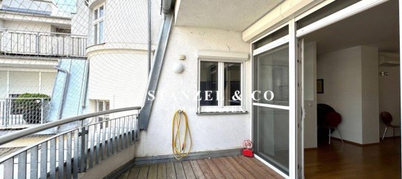 4 rooms Apartment in Vienna, Austria No. 143747 3