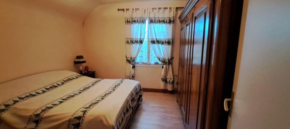 4 bedrooms House in Change, France No. 112129 11