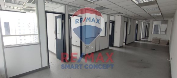 Bureau à Al Khalidiya, UAE 182m² No. 36267 9