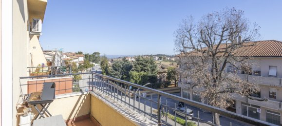 Квартира с 3 спальнями в Кастельфидардо, Италия № 232966 4