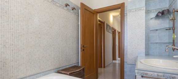 Квартира с 3 спальнями в Кастельфидардо, Италия № 232966 12