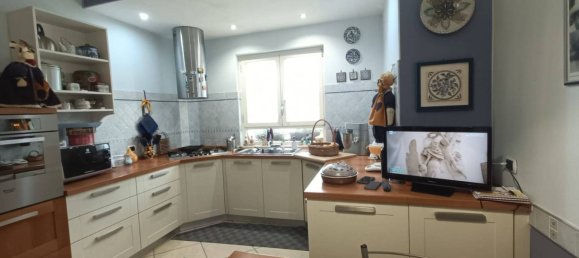 Villa de 4 dormitorios en Macchia d'Isernia, Italy No. 89603 20