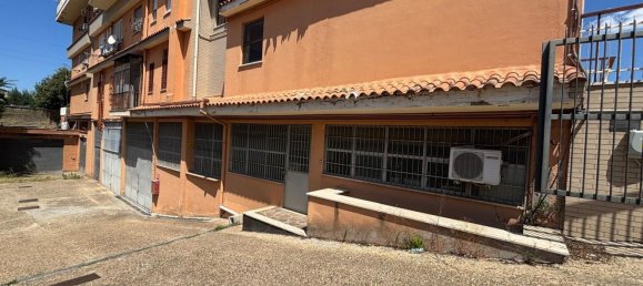 560m² Commercial property in Rome, Italy No. 260597 31