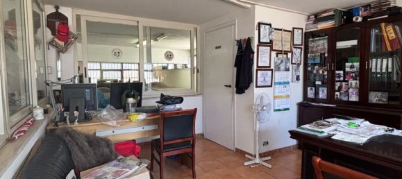 560m² Commercial property in Rome, Italy No. 260597 23