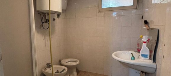 560m² Commercial property in Rome, Italy No. 260597 17