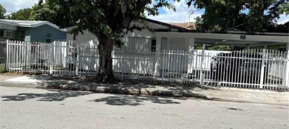 3 bedrooms Villa for sale in Miami, Miami-Dade, Florida, USA № 614870 5