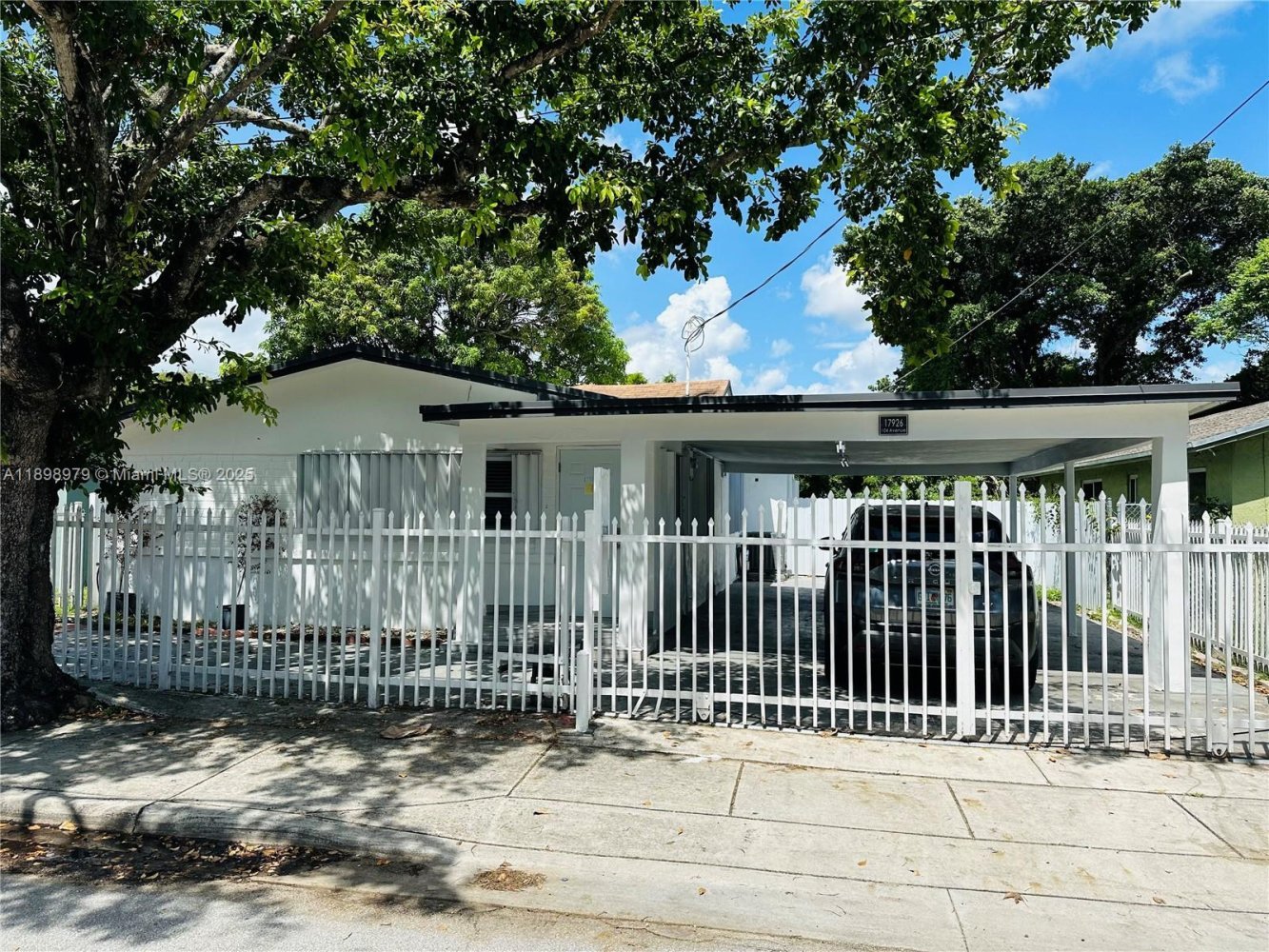 3 bedrooms Villa for sale in Miami, Miami-Dade, Florida, USA № 614870