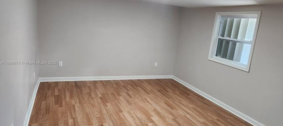 3 bedrooms Villa for sale in Miami, Miami-Dade, Florida, USA № 614870 16