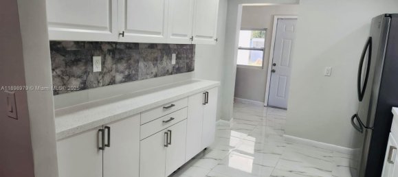 3 bedrooms Villa for sale in Miami, Miami-Dade, Florida, USA № 614870 30