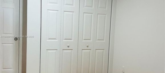 3 bedrooms Villa for sale in Miami, Miami-Dade, Florida, USA № 614870 7
