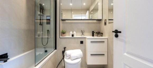 3 bedrooms Apartment in London, United Kingdom No. 8924 12