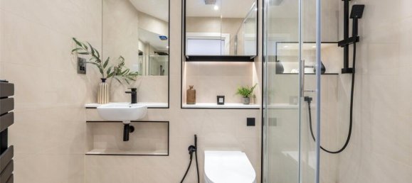 3 bedrooms Apartment in London, United Kingdom No. 8924 13