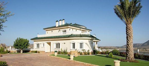 Villa de 5 dormitorios en Hondon De Las Nieves, Spain No. 63584 2