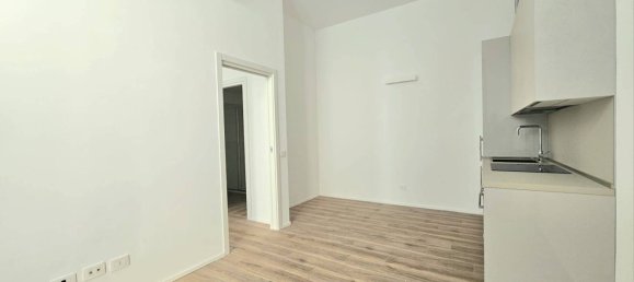 Apartamento T1 em Milan, Italy N.º 287342 3