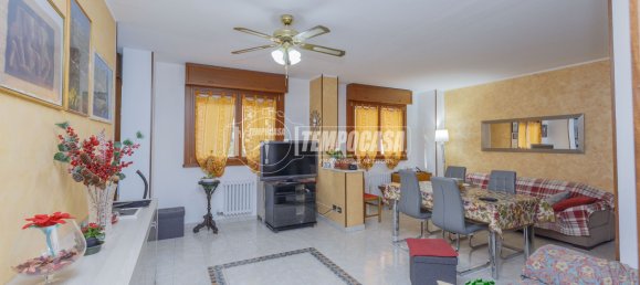 3 Schlafzimmer Wohnung in Milan, Italy, Nr. 248842 8