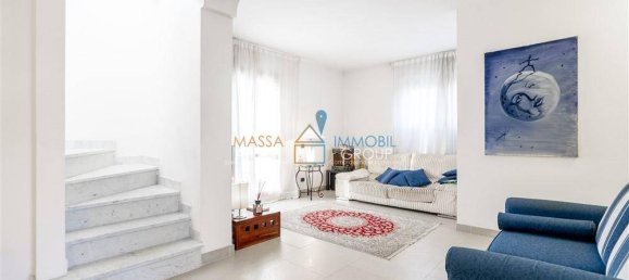 3 Schlafzimmer Haus in Montignoso, Italy, Nr. 216530 2
